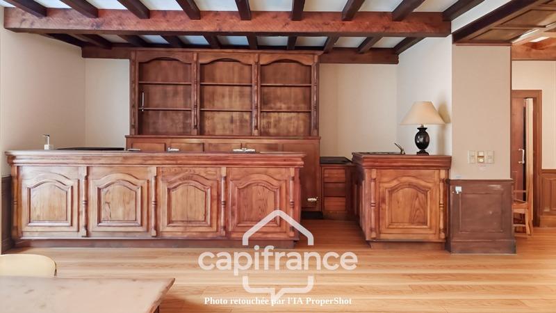 Local commercial - 378 m² - 15 pièces