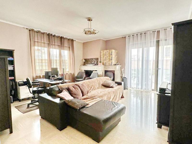 Appartement bourgeois - 146 m² - 4 pièces