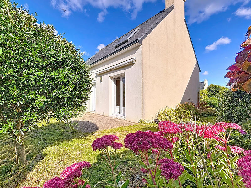 Maison - 93 m² - 5 pièces