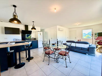 Maison - 80 m² - 5 pièces