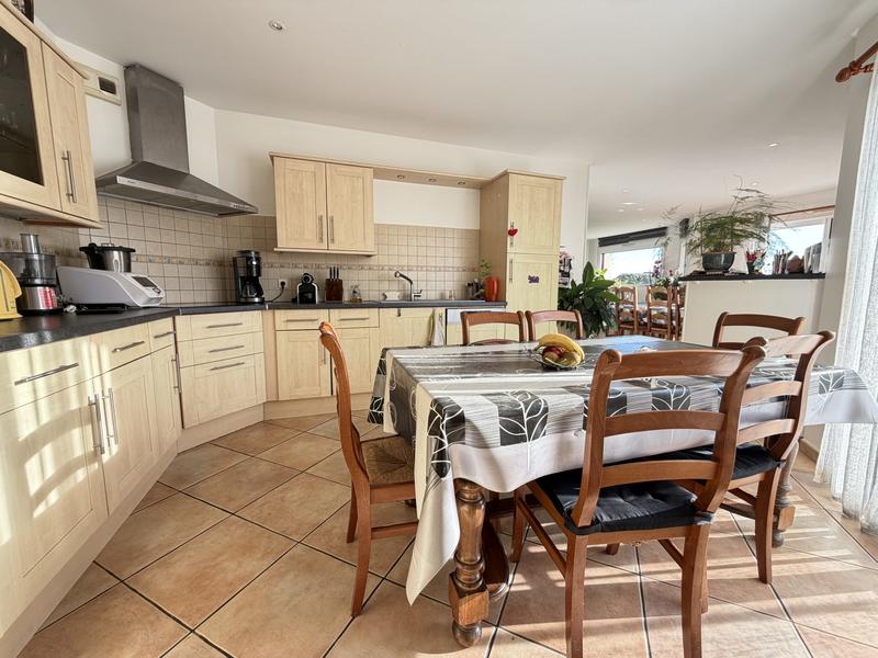 Maison - 153 m² - 10 pièces