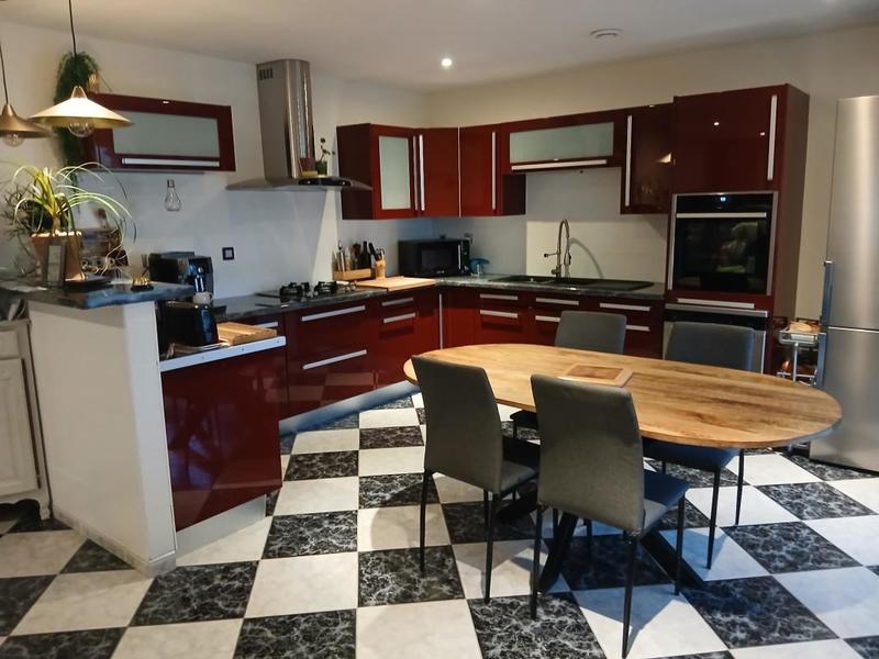 Maison - 102 m² - 4 pièces