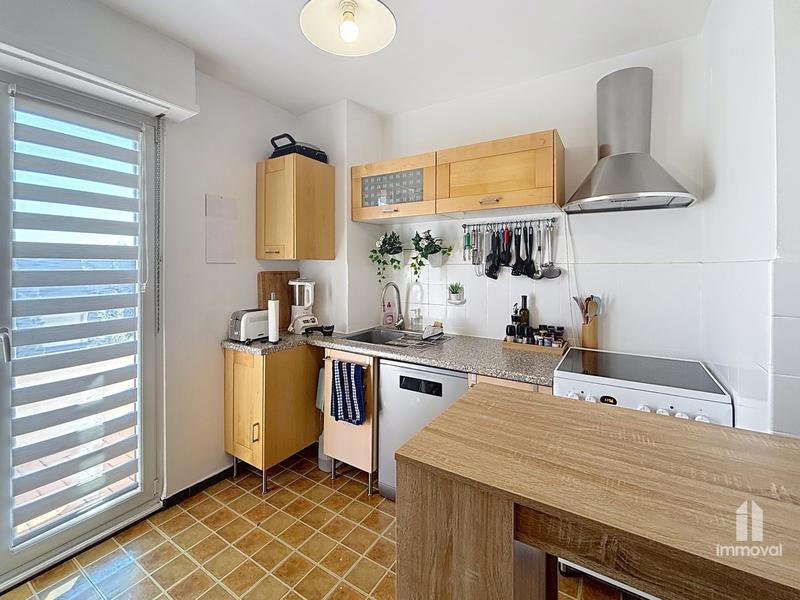 Appartement - 85 m² - 5 pièces