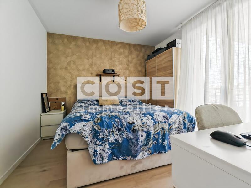 Appartement - 82 m² - 4 pièces