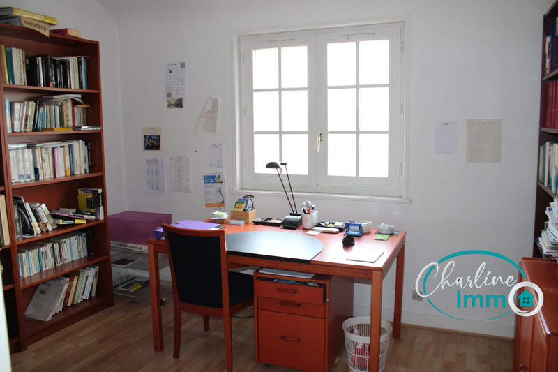 Maison - 209 m² - 6 pièces