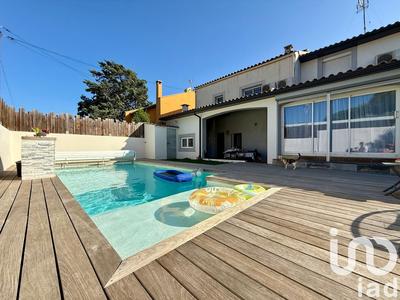 Maison - 240 m² - 9 pièces