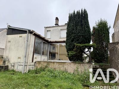 Maison - 90 m² - 4 pièces
