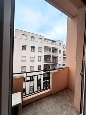 Appartement - 83 m² - 3 pièces