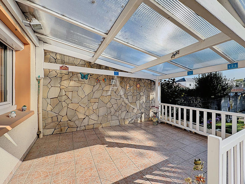 Maison - 125 m² - 6 pièces