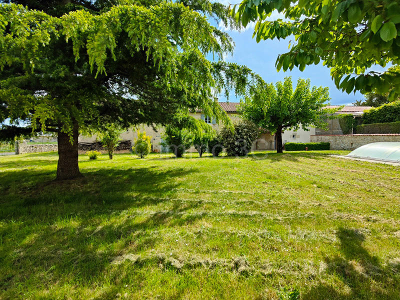 Maison en pierre - 146 m² - 5 pièces