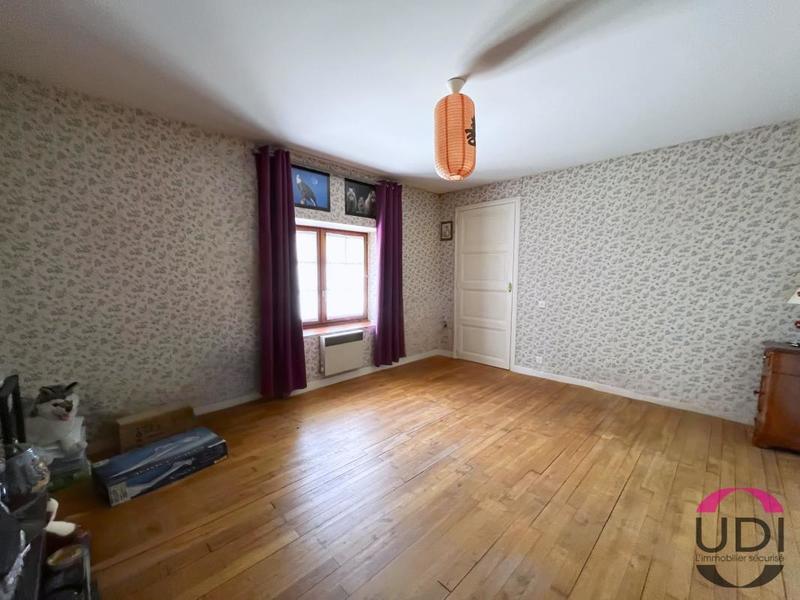 Maison - 220 m² - 5 pièces