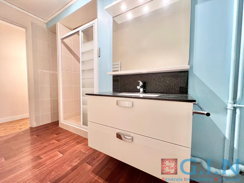 Appartement - 86 m² - 4 pièces