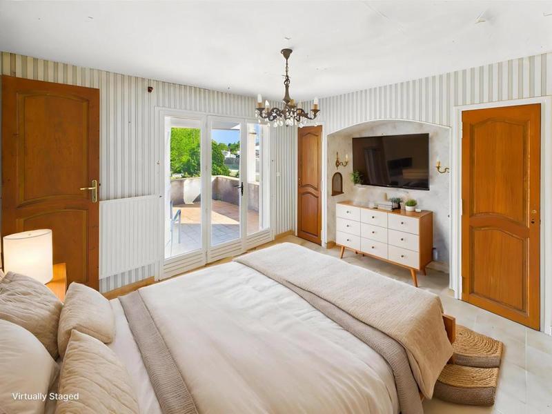 Propriété - 163 m² - 5 pièces