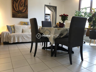 Appartement - 80 m² - 4 pièces