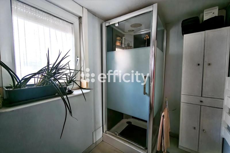 Maison - 164 m² - 8 pièces