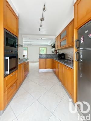 Maison - 168 m² - 6 pièces