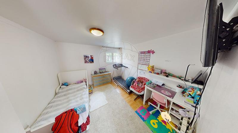 Immeuble - 150 m² - 8 pièces