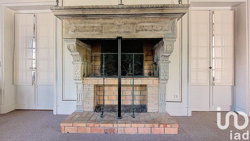 Château - 677 m² - 21 pièces