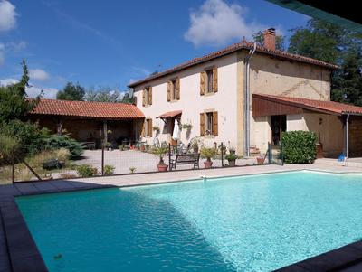 Maison ancienne - 218 m² - 7 pièces