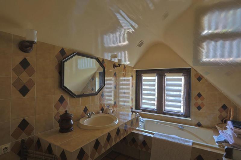 Maison - 200 m² - 6 pièces