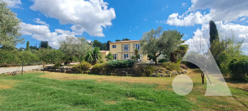 Maison - 168 m² - 7 pièces