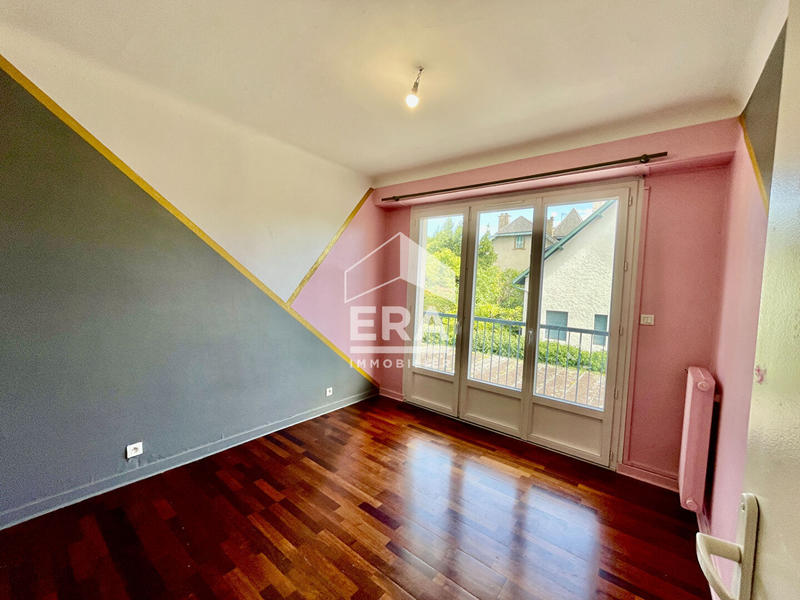 Appartement - 99 m² - 4 pièces