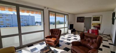 Appartement - 83 m² - 4 pièces