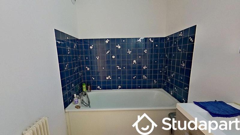 Chambre - 90 m² - 1 pièce