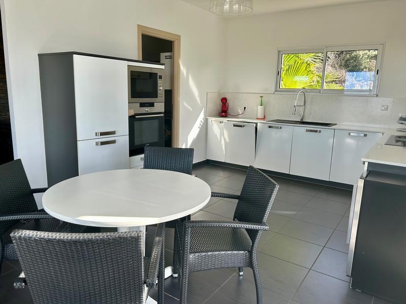 Villa - 217 m² - 5 pièces