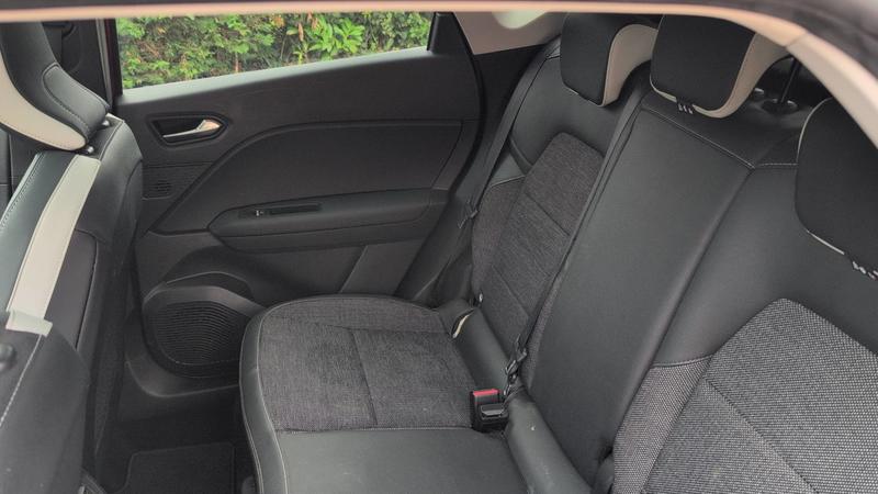 Renault Captur II 1.6 i E-tech 145 Hybrid 94 Techno - Première main Automatique