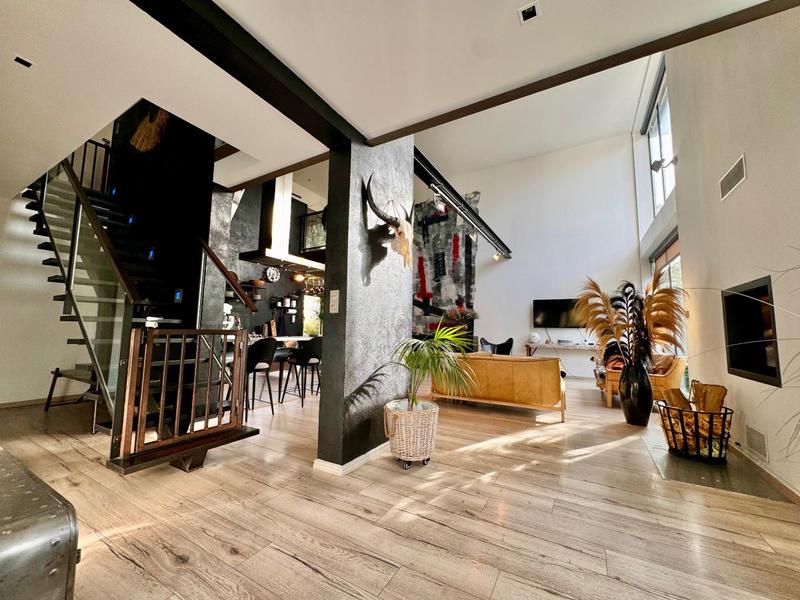 Maison d'architecte - 256 m² - 8 pièces