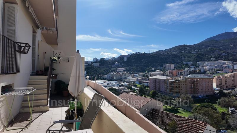 Appartement - 92 m² - 4 pièces