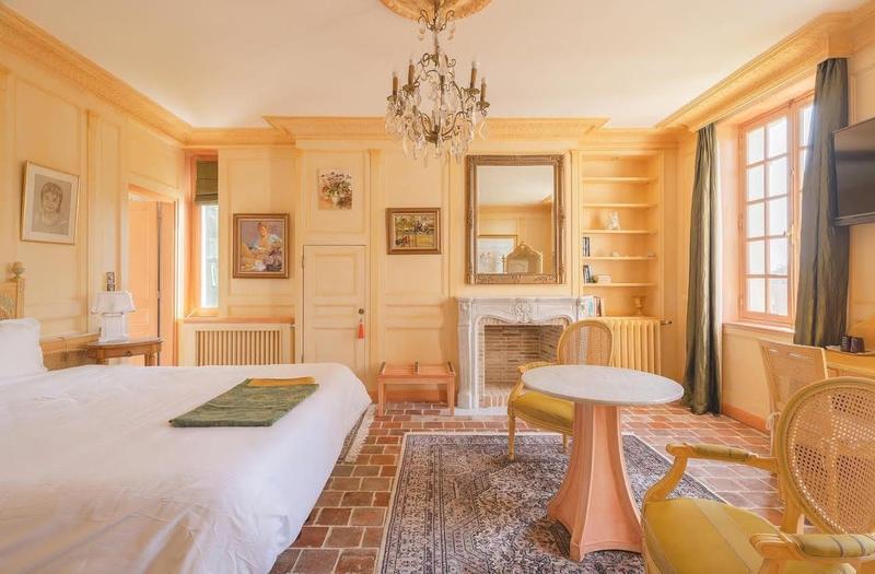 Maison - 550 m² - 14 pièces