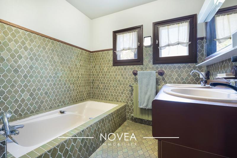 Maison - 157 m² - 5 pièces