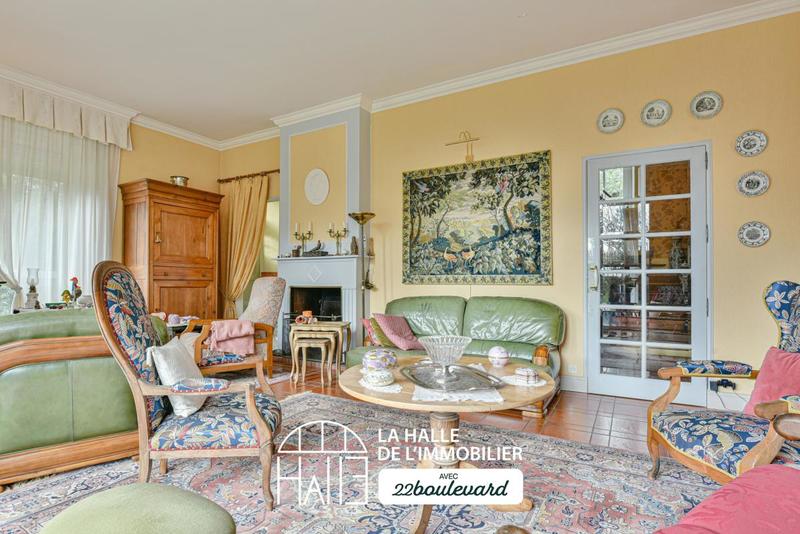 Château - 267 m² - 10 pièces