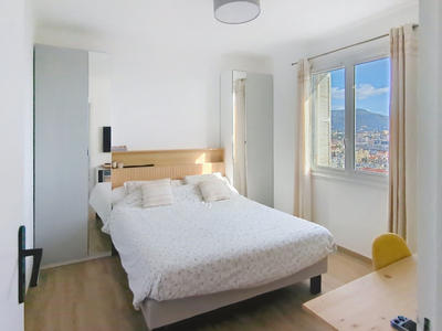 Appartement - 72 m² - 4 pièces