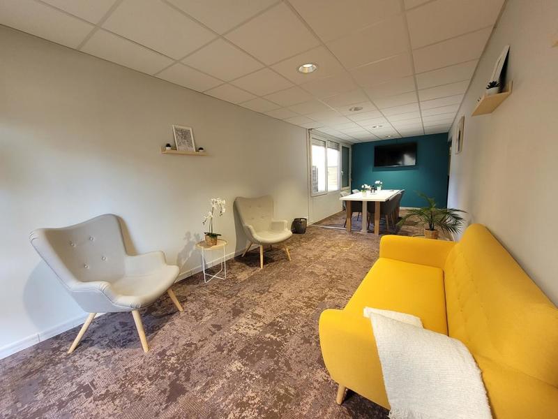 Immeuble - 1 109 m² - 17 pièces