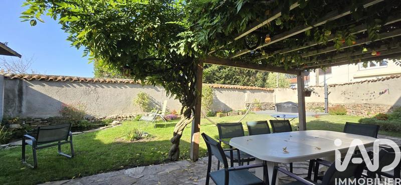 Maison - 170 m² - 8 pièces