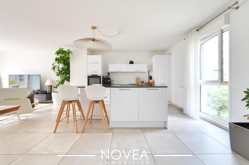 Appartement - 95 m² - 4 pièces