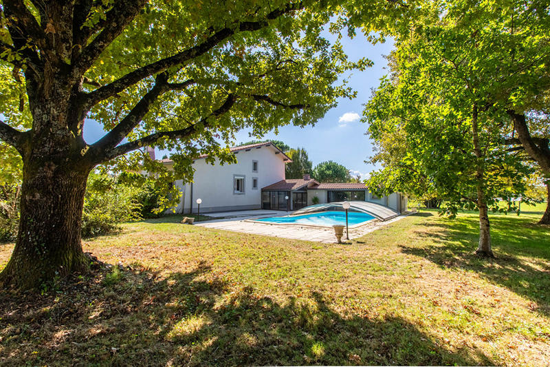 Maison - 140 m² - 7 pièces