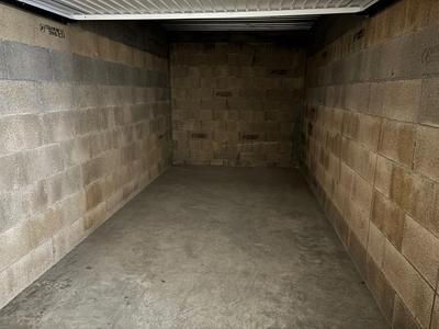 Parking / Garage - 450 m²