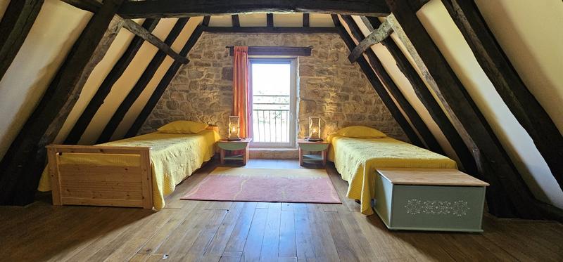 Maison - 249 m² - 4 pièces