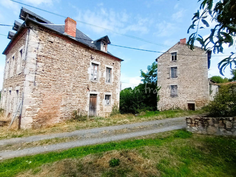 Maison en pierre - 448 m² - 15 pièces