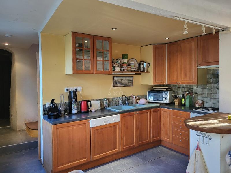 Propriété - 224 m² - 11 pièces