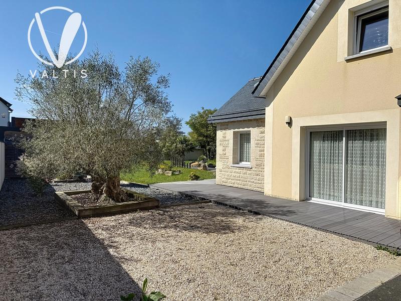 Maison contemporaine - 152 m² - 7 pièces