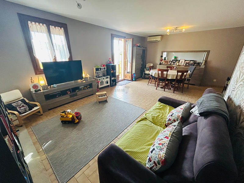 Maison - 90 m² - 4 pièces