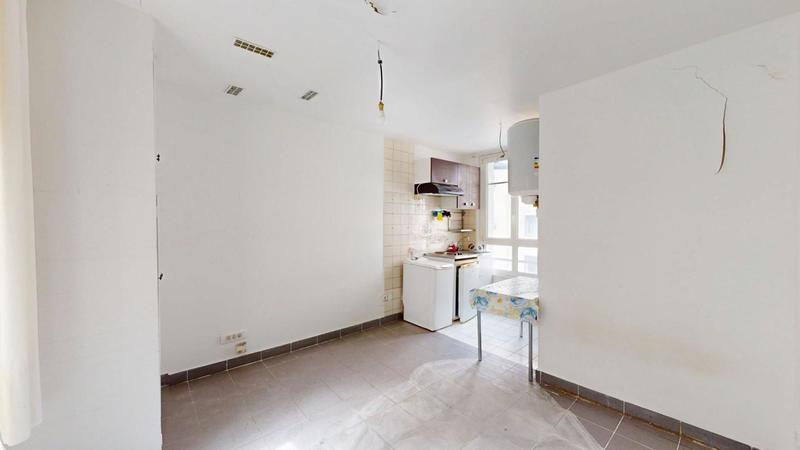 Studio - 15 m² - 1 pièce