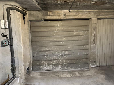 Parking / Garage - 14 m²