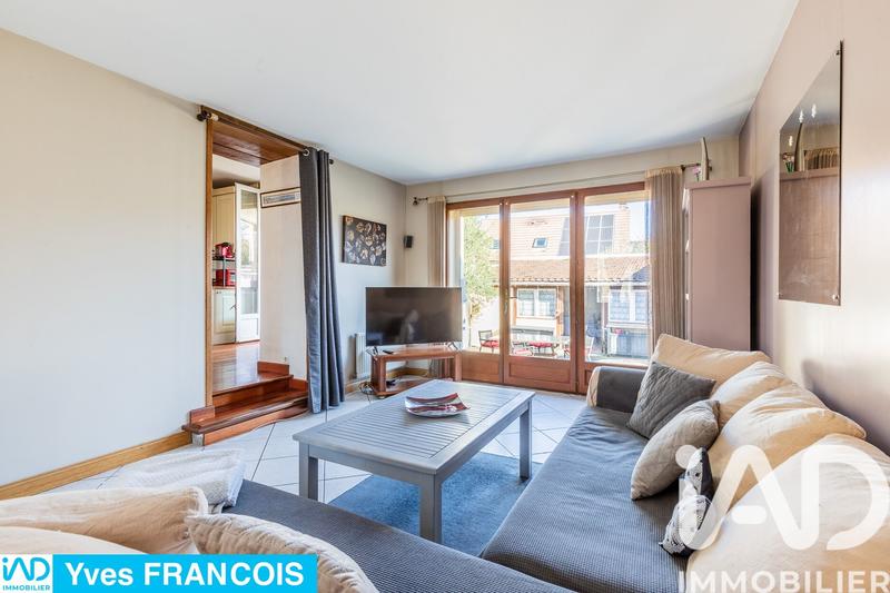 Maison - 98 m² - 5 pièces