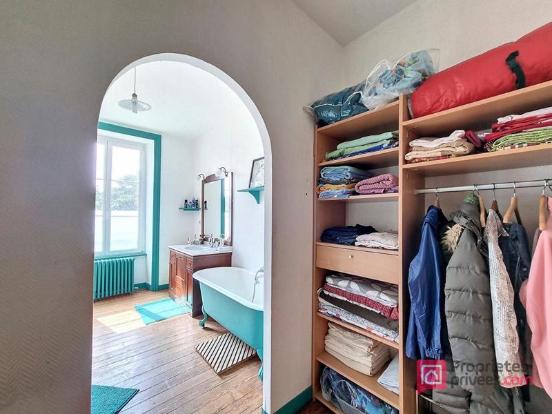 Propriété - 416 m² - 15 pièces